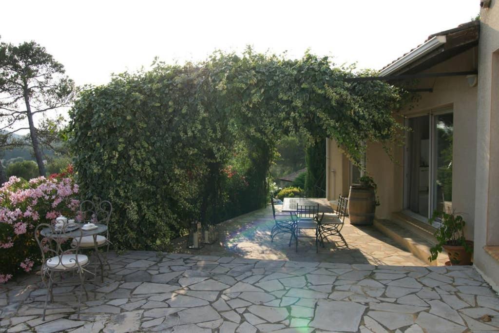 Elegante Villa De 180M3 Avec La Superbe Vue Connaux 外观 照片